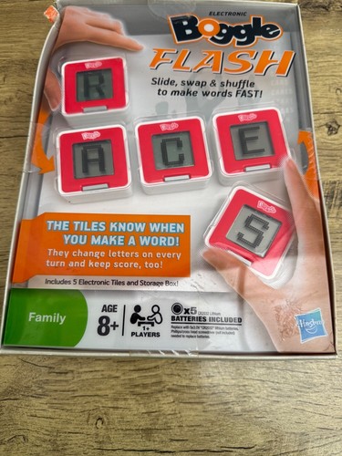 Hasbro Electronic Boggle Flash Slide Swap Shuffle Spiel Wort Familie Spaß Alter 8+ - Bild 2 von 11