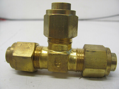 TYLOCK BRASS UNION TEE FITTING B-8-3TTT-8 1/2'' X 1/2'' NEW(OTHER)
