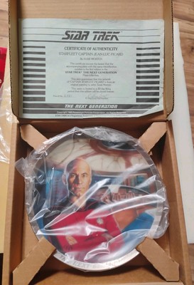 Star Trek 1989 The Next Generation Plate Collection 1st Edition Capt. Picard NIB