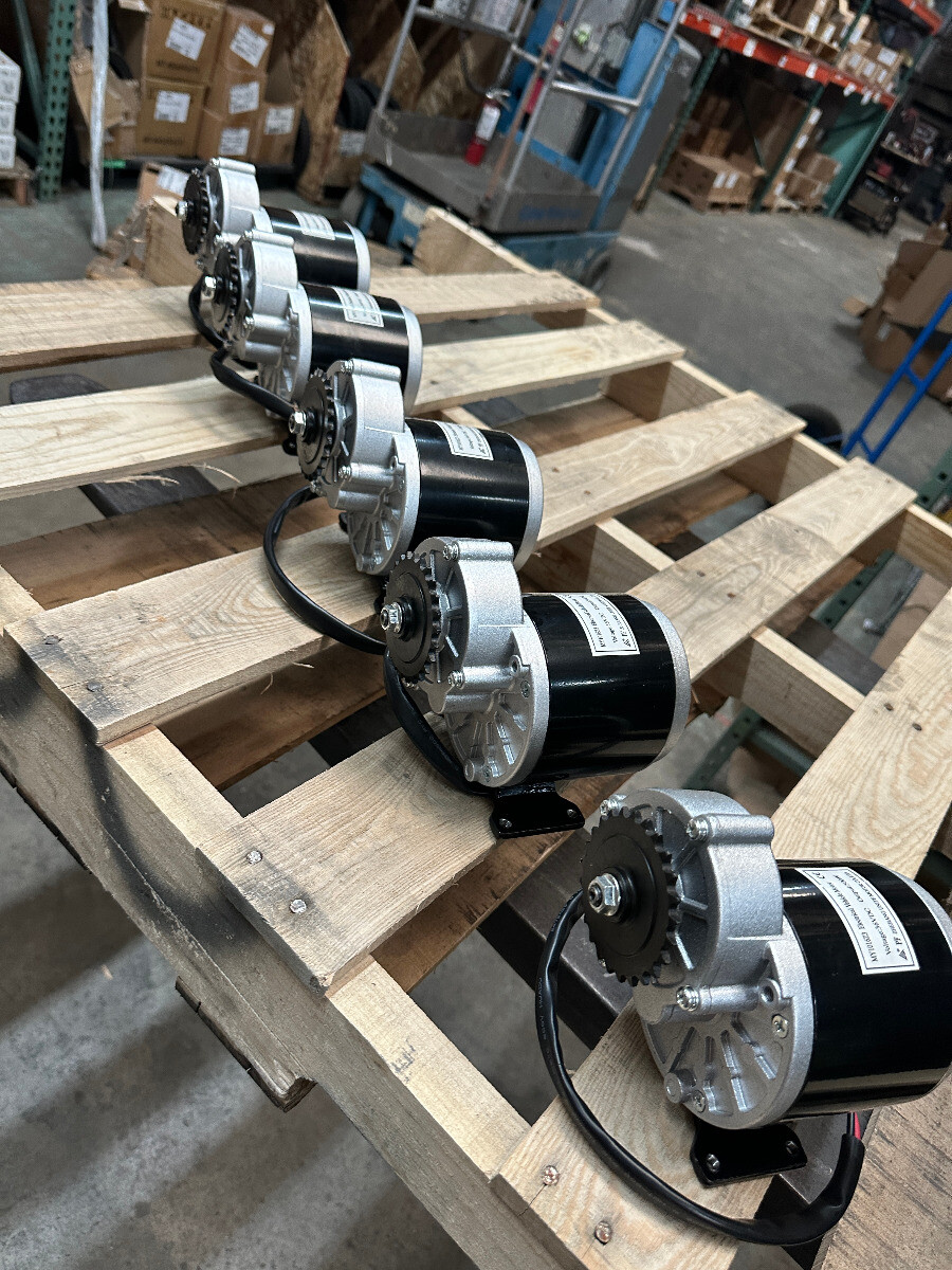 Razor W25143000030 500W Electric Motor for Dirt Quad 500 - Black for ...