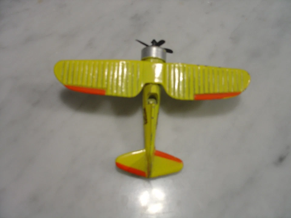 Avión de metal fundido a presión polaco vintage pzl p-110 militar amarillo naranja n.º B-09 Foto 2 de 4