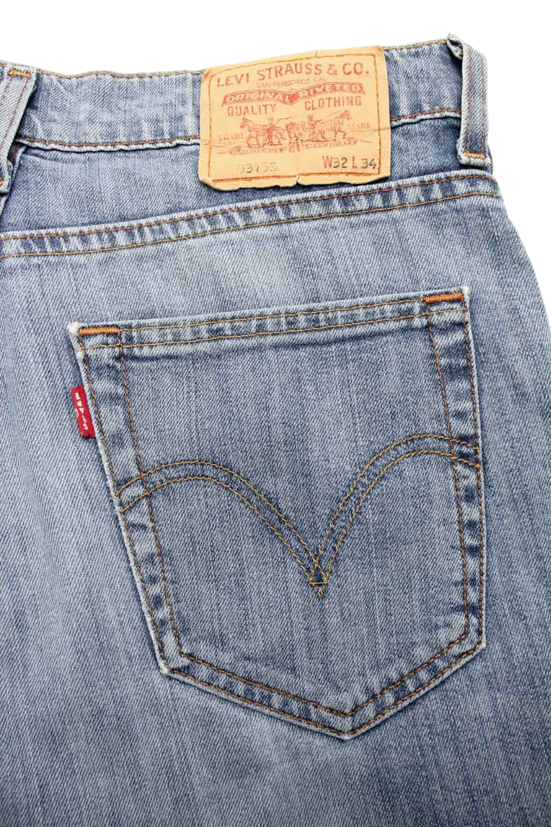 Levi's 03753 Men's Jeans W32 L33 Regular Straight Fit New Zipper