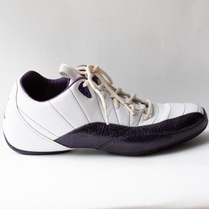 taxi 12 shoes