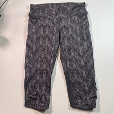 Athleta Women's Capri Leggings Size Small EUC Black Grey Patterned
