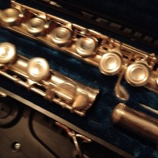 Flute Silver Lip Plate With Hard Case.3 parts + Rod bar brilliant condition 