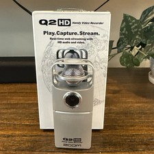Q2 HD Handy Video Recorder Zoom. Play, capture, Stream