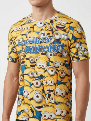 Vintage Official Universal Studios Assemble the Minions! Size XL
