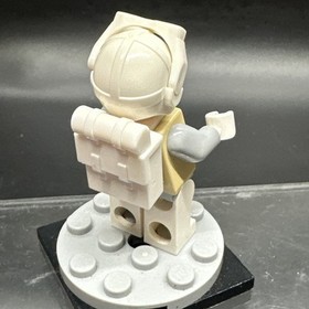 LEGO Hoth Rebel Minifig Flesh Head w/White Visor Goggles Backpack 7666 #sw0167