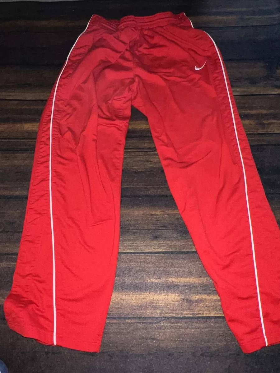 Yeni Nike Vintage Track Pants'lar şimdi satışta kolayca sitemizden