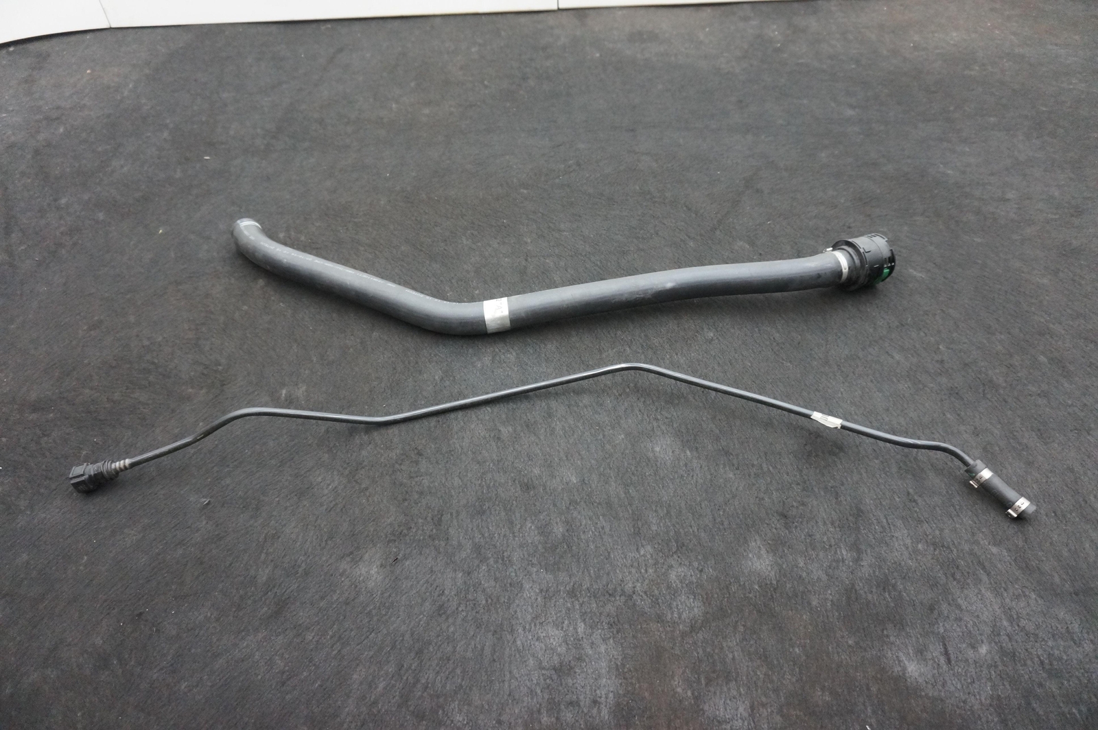 Fuel Tank Line Pipe Hose OEM 11K0056CP McLaren 650S 2015
