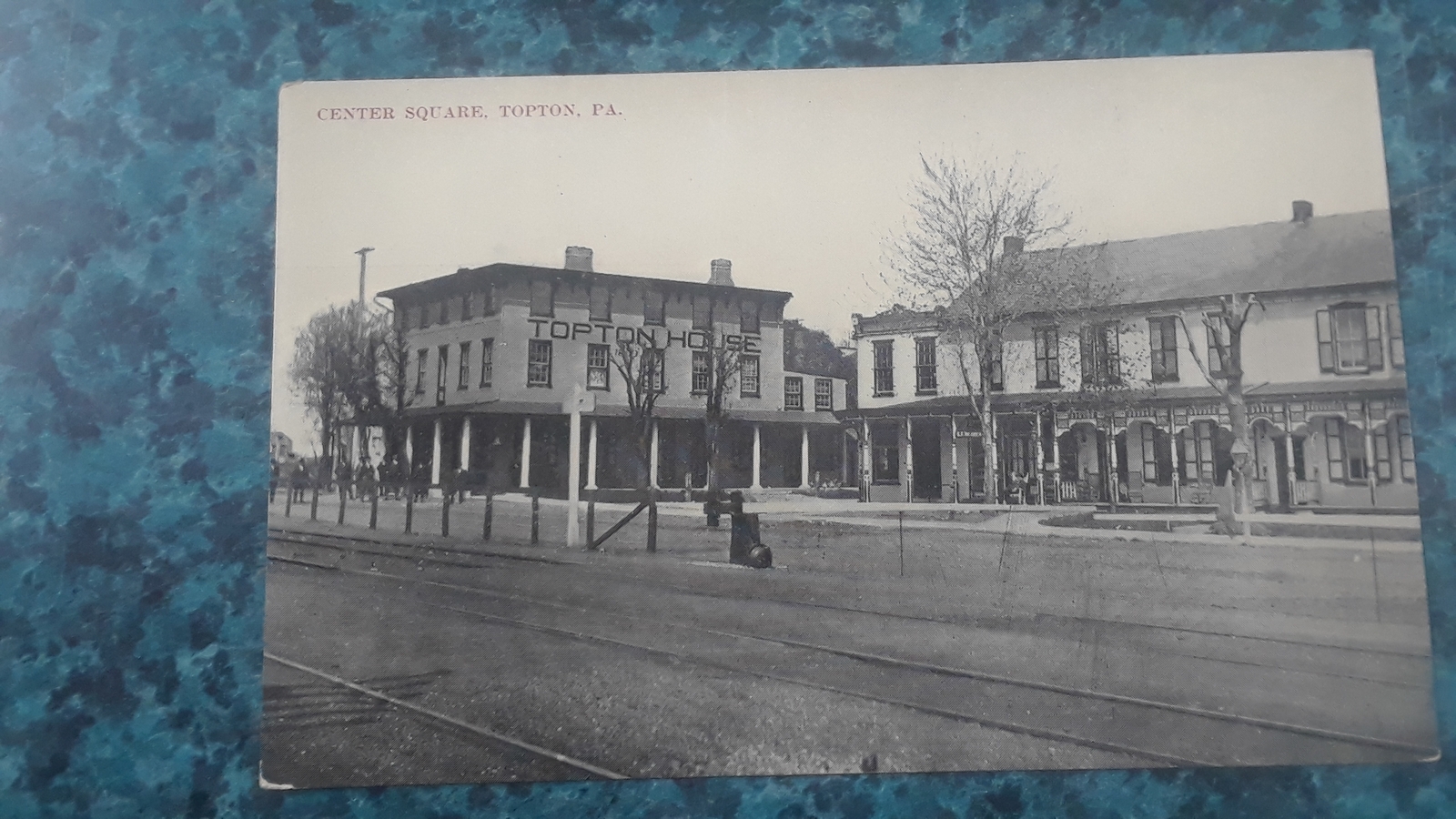 VTG C.1910 CENTER SQUARE TOPTON PA R.R. TRACKS +TOPTON HOUSE HOTEL B/W