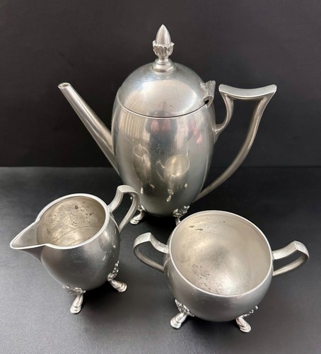 17th Century #516 Pewter Lidded/Footed Teapot, Creamer & Sugar “MVS" Engraved - Picture 8 of 12