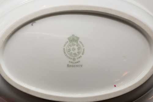 Royal Worcester Regency Green Open Vegetable Bowl Dish FREE USA SHIPPING - Picture 10 of 10