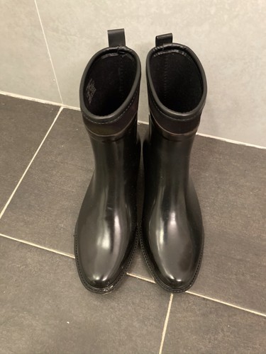 Zara Negro lluvia Botas Impermeables de Piel Forrada de goma 39/8 | eBay