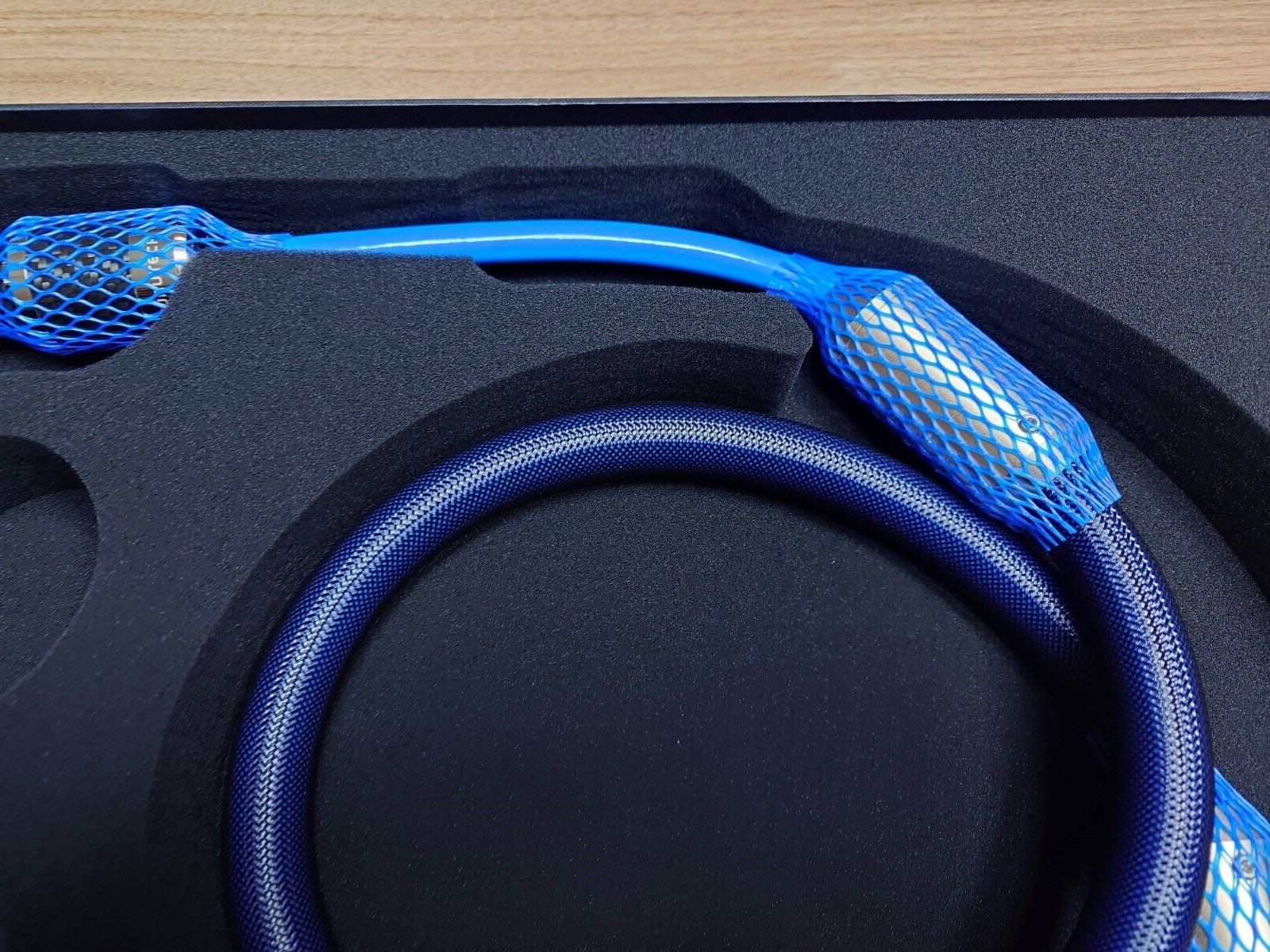 Siltech Ruby Hill II Power Cable 1.5m Pure Silver-Gold Alloy Metallurgy 1.5m