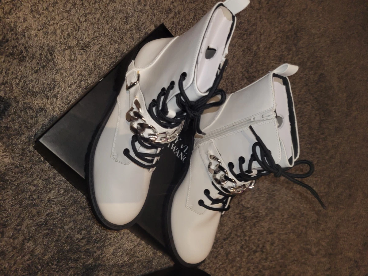 Simply vera wang white boots top