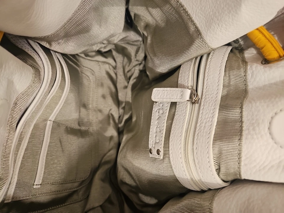 Bolso de hombro Kate Landry de cuero crema y amarillo a rayas Preppy Y2K bolso de verano Foto 3 de 4