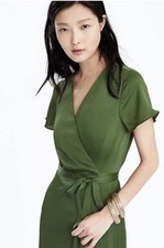 Banana Republic wrap Short Sleeve Midi  Dress size M - Olive Green - NEW