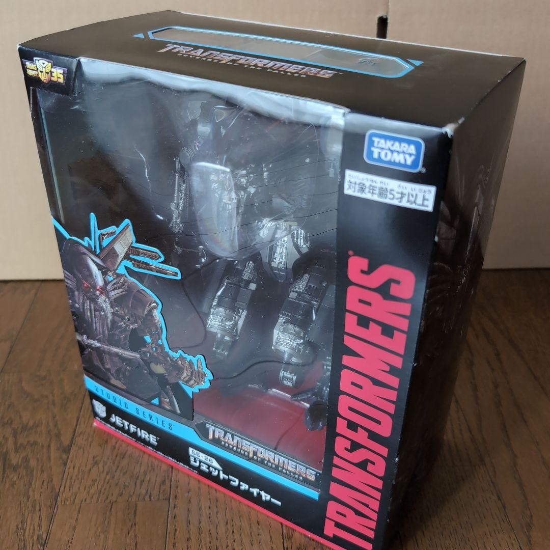 トランスフォーマー SS26 Jetfire Takara Tomy Transformer Studio Series SS-26 Jetfire Unopened