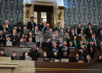 OLYMPIC MENS GOLD HOCKEY TEAM STATE OF THE UNION ADDRESS 5X7 PHOTO