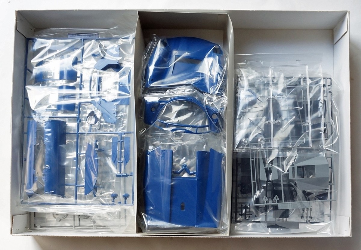 TAMIYA 1/12 LOLA T-70 MkIII #12015 Big Scale model kit | eBay