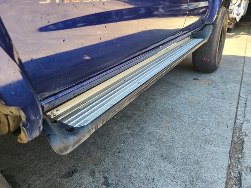 NISSAN NAVARA SIDE STEP/SKIRT D22, ASSY, FACTORY, DUAL CAB, 12/97-08/15 GENUIME - Picture 4 of 12