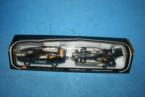 Corgi Gift Set 32 Lotus Elite and JPS race car on trailer boxed vgc  vintage toy