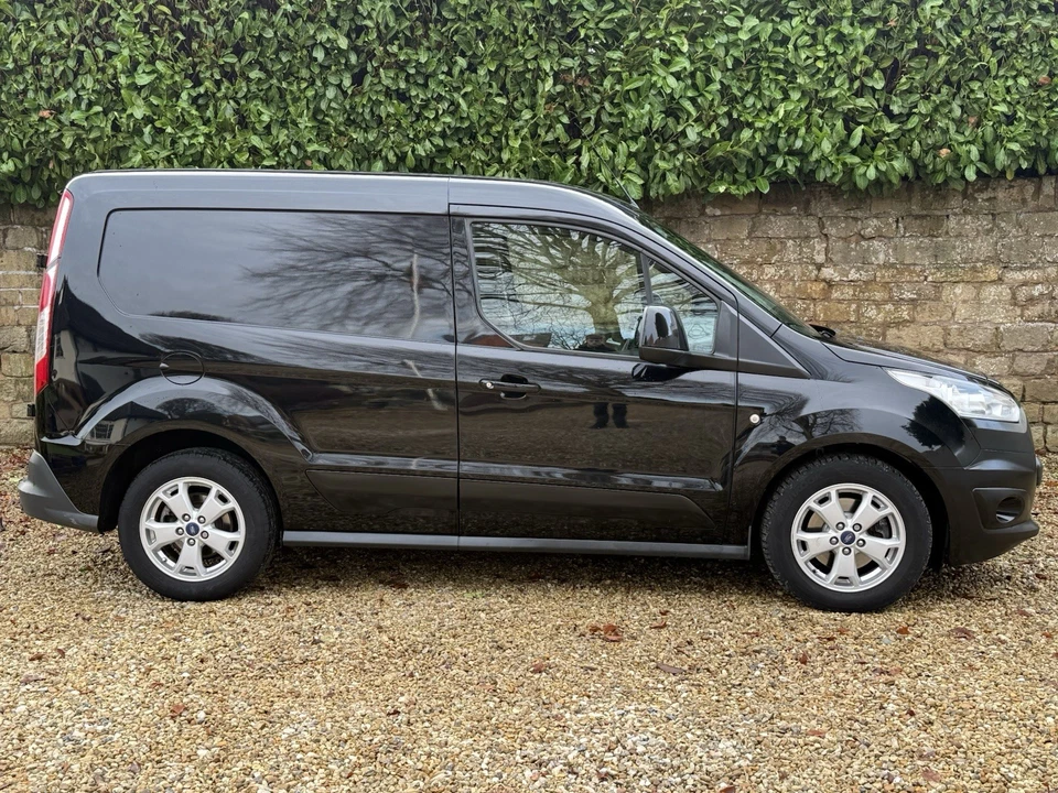 Ford Transit Connect Limited - Image 2 of 4