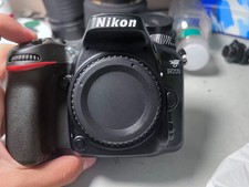 Nikon D7200 24.2MP DX DSLR Camera Black WiFi NFC 51-Point AF used 95% new