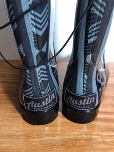 austin trading co rain boots