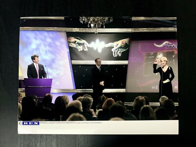 HELEN MIRREN MELVYN BRAGG Candid 2004 LONDON Movie Film Photo SOUTH BANK SHOW