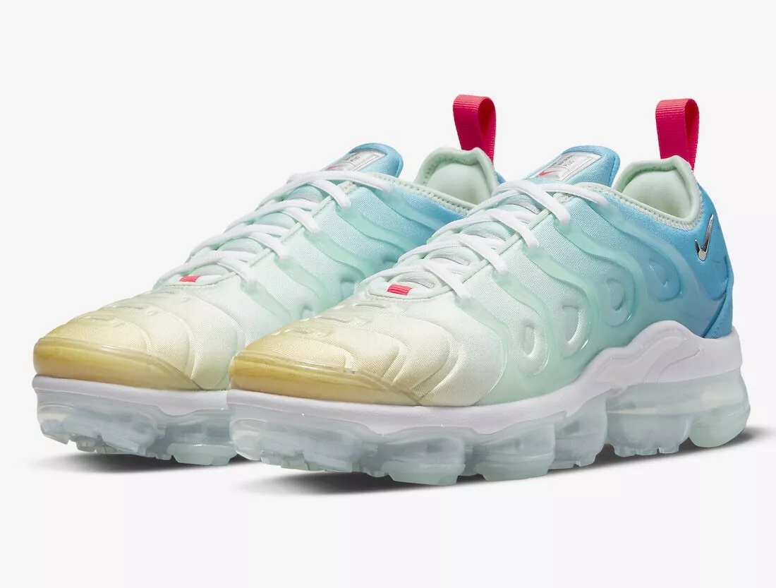 Nike Air VaporMax Plus Mint Foam Laser Blue DQ7651-300 Women’s Size 6.5 Shoe