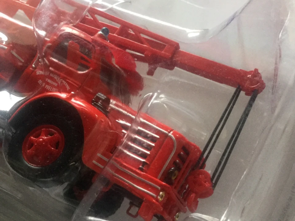 Camion Pompieri Autogru MAGIRUS BERLIET TBO 15. FRANCIA 1959 1/43 die-cast - Immagine 2 di 4