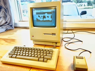 Macintosh 1984 128k computer - Recapped & Restored - Apple Mac M0001