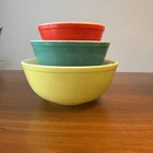 VTG Pyrex Primary Colors Mixing Bowls Set of 3 Yellow 404, Green 403, Red 402