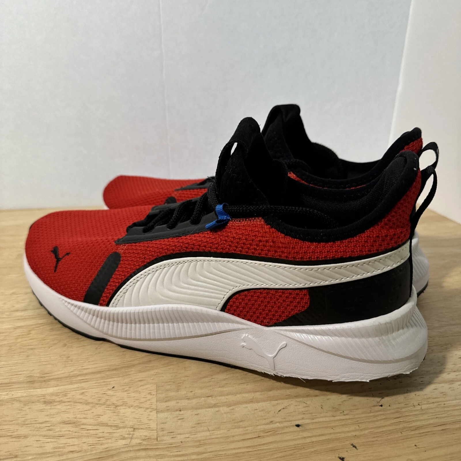 Scarpa da tennis uomo Puma Pacer taglia 11. 391132 03 Scarpa rossa a righe bianche. ��