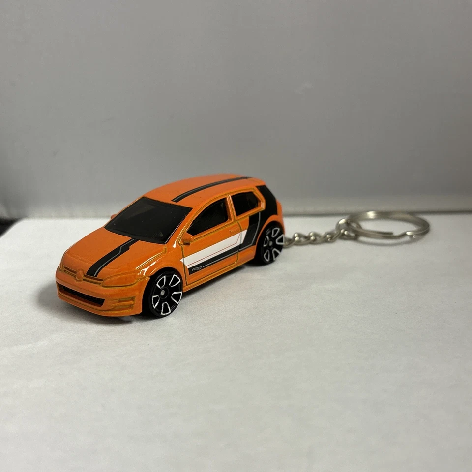 RARE KEY CHAIN ORANGE VOLKSWAGEN GOLF GTI MK7 CUSTOM LIMITED EDITION 2015-2021 - Image 2 of 2