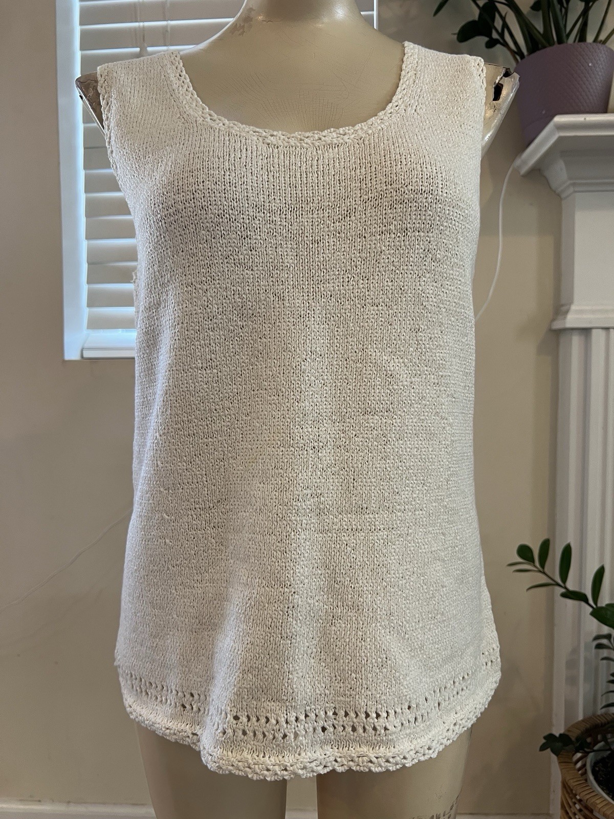 Pendleton Women’s MEDIUM Ivory Knit Sleeveless To… - image 1