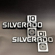 2 piezas para camioneta GM Silverado 1981-87 “10” guardabarros emblema placa de coche 14026451 plateada