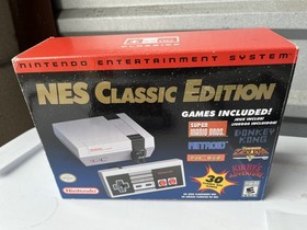 Nintendo NES Classic Mini - Bonus two wireless controllers