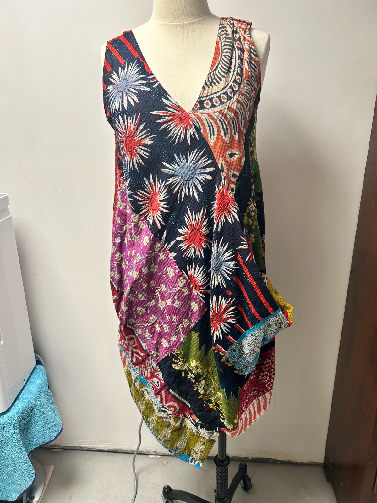 Mintz Meiko Reversible Patchwork Kantha Tunic/Dre… - image 1