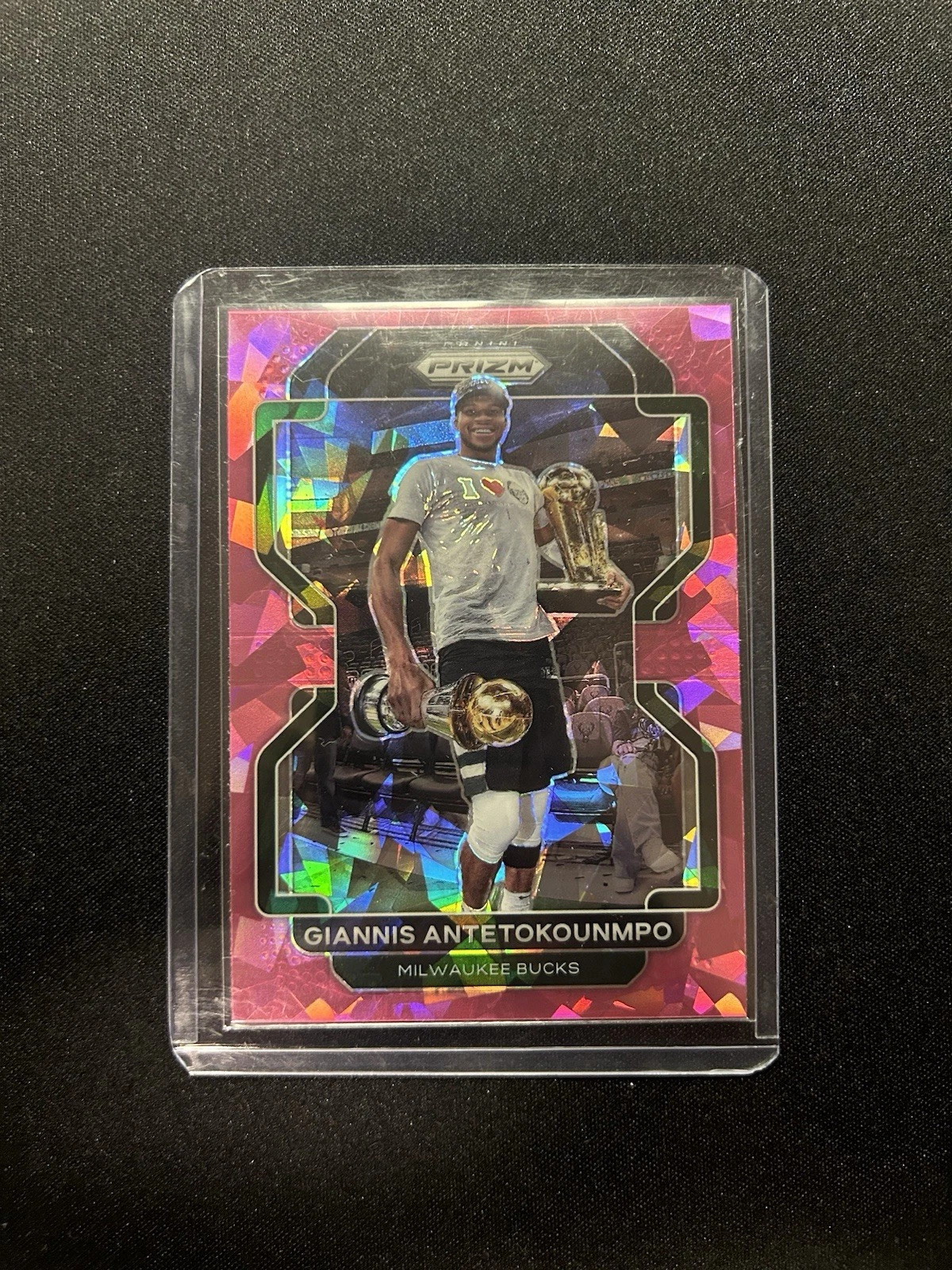 2021-22 Panini Prizm - Giannis Antetokounmpo #1 Pink Cracked Ice