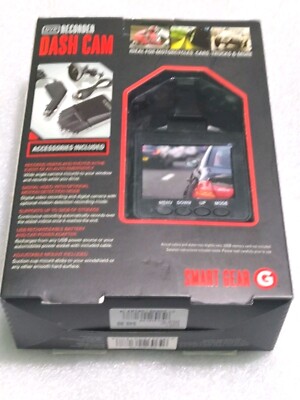 SMARTGEAR Dashboard Cam Auto Motion Detect Photo/Video Car Camera 32GB Capacity