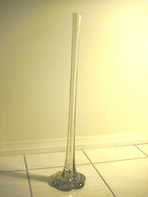 UNIQUE CLEAR LT BROWN 28'' LONG STEM CRYSTAL VASE 6 PETAL BASE HAND BLOWN CUT TOP