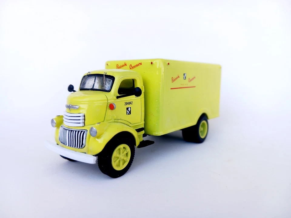 1/50 o scale 3d printed 1943 Chevrolet COE van truck handmade custom kitbashed - Image 2 of 4