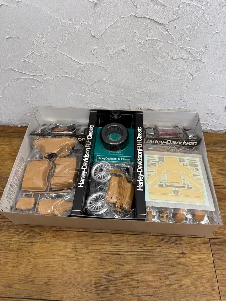 Kit Modelo Motocicleta Clásica Tamiya 1/6 Harley-Davidson Flh Escala Plástica Foto 2 de 4