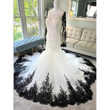 Gothic Mermaid Wedding Dresses Black And White Applique Long Sleeves Bridal Gown