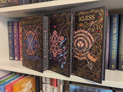 Fairyloot signiert exklusiv - Powerless Trilogie von Lauren Roberts