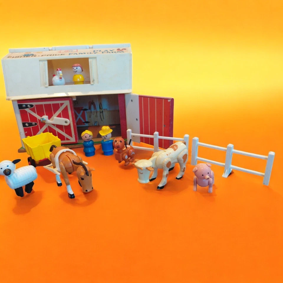 Figuras Fisher Price Little People Play Family Farm con Silo Tractor Animales Foto 3 de 4