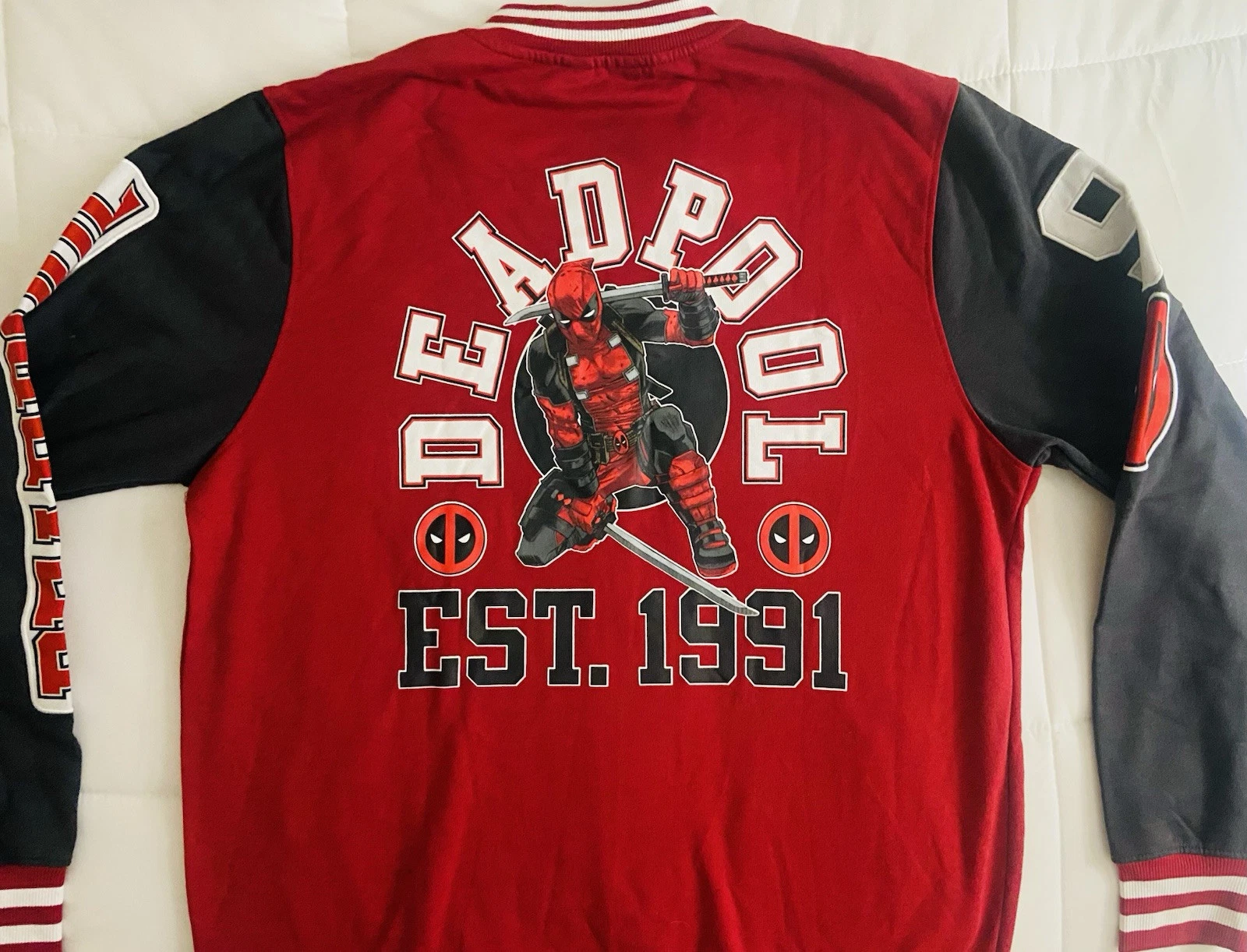 NEW Marvel Studios Deadpool Lightweight Varsity Jacket Red/Black Men’s Size L - product detail image 2